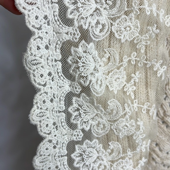 Flying Tomato Lace Sweater Vest Cardigan Ivory Women's Sleeveless Size Small - Picture 6 of 12